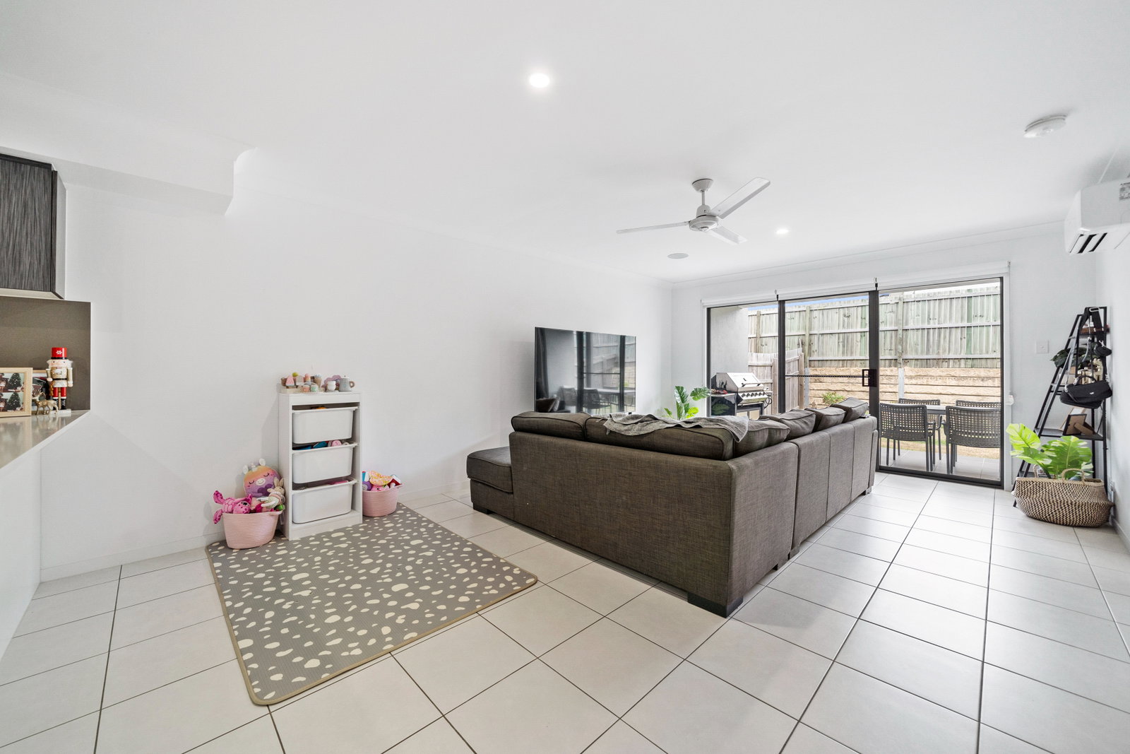 13 Mortimer Dr Flagstone QLD 4280, Flagstone - Thumbnail 4