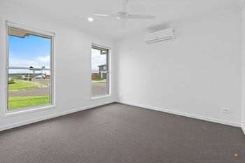 Image 6 for 1/2 Keyser Wy, Ripley  QLD  4306