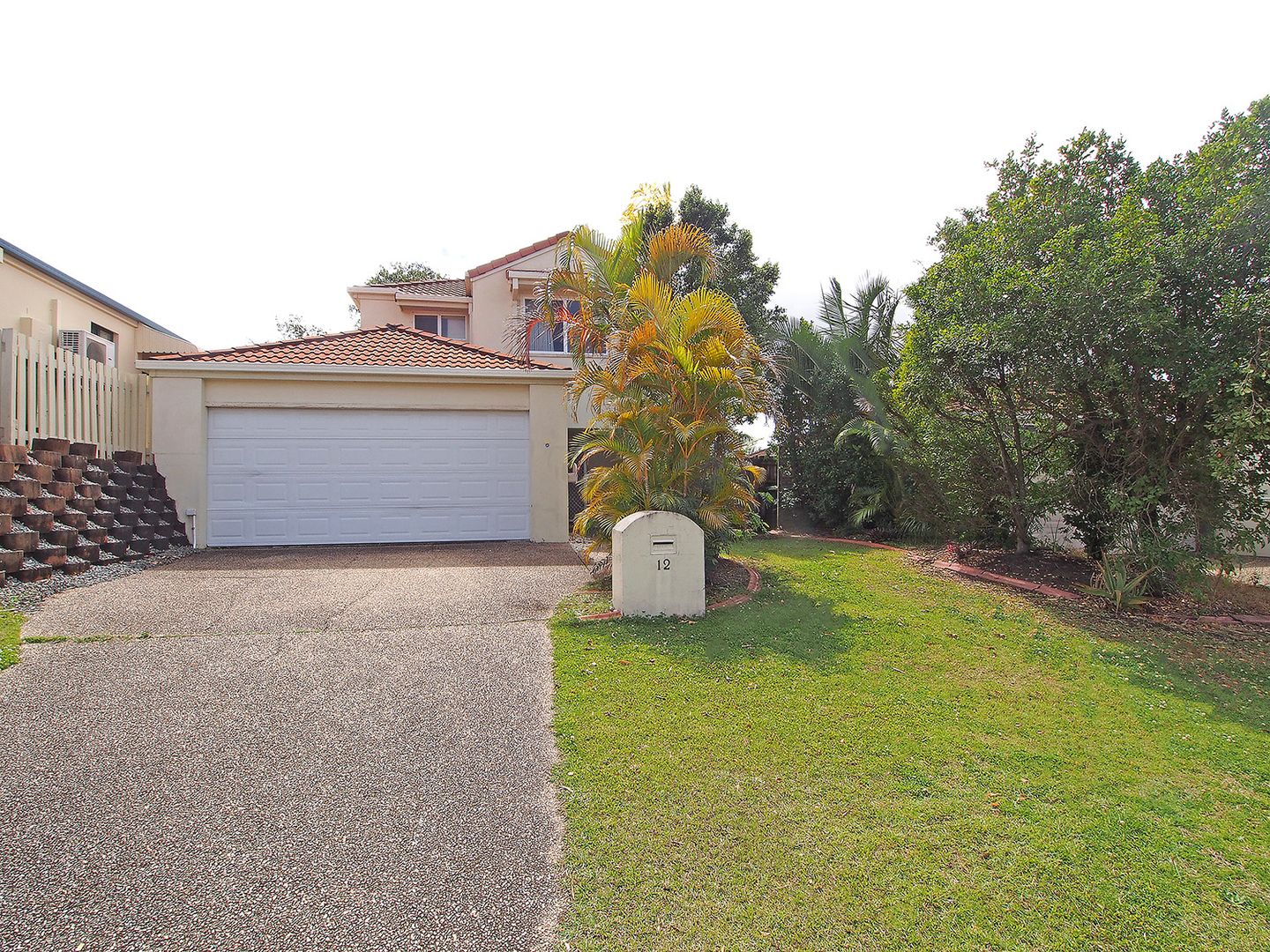 Main listing image for 12 Harrow Pl, Arundel  QLD  4214