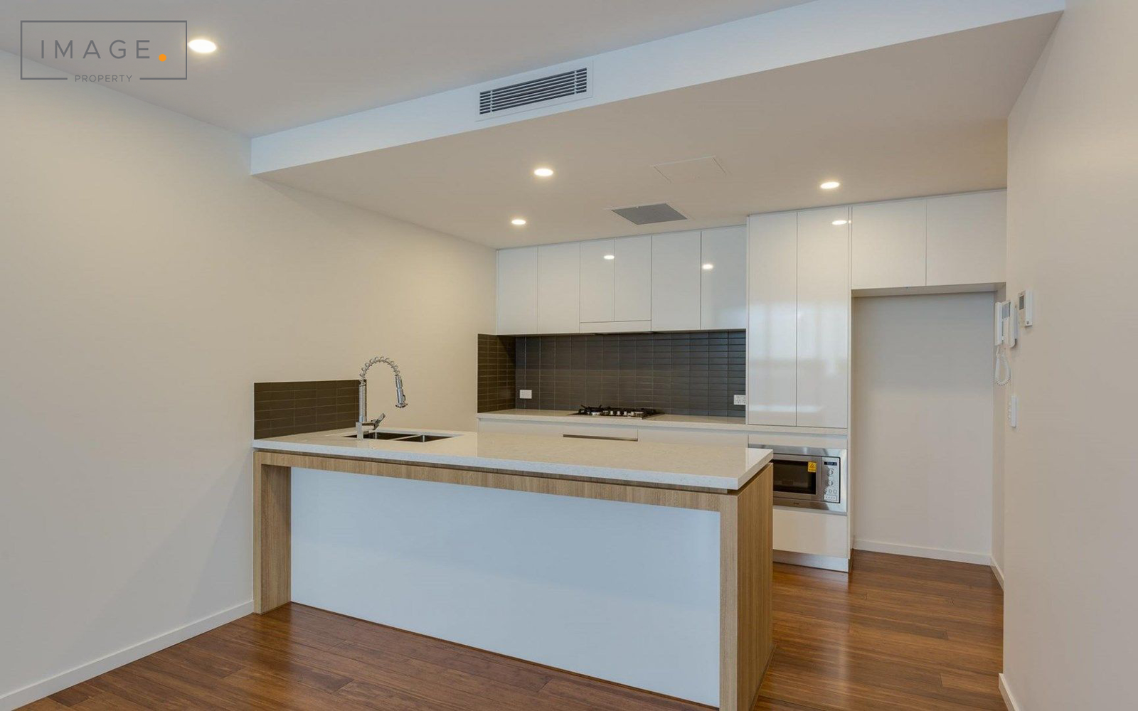 Main listing image for 8/158 Norman Ave, Norman Park  QLD  4170