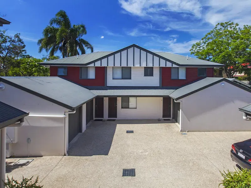 Main listing image for 2/15 Grosvenor St, Yeerongpilly  QLD  4105