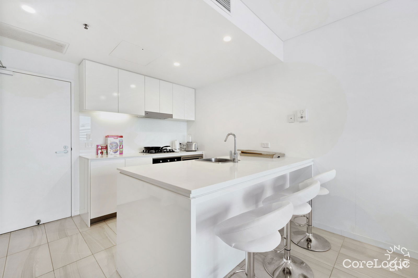 Main listing image for 911/10 Stratton St, Newstead  QLD  4006