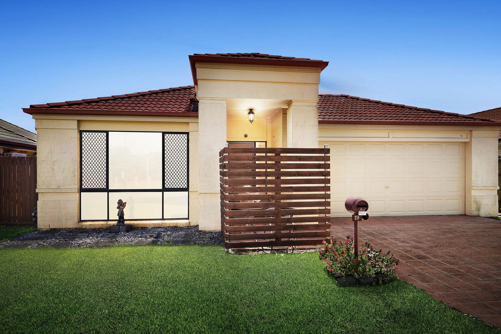 Main listing image for 19 Greendale Pl, Bracken Ridge  QLD  4017