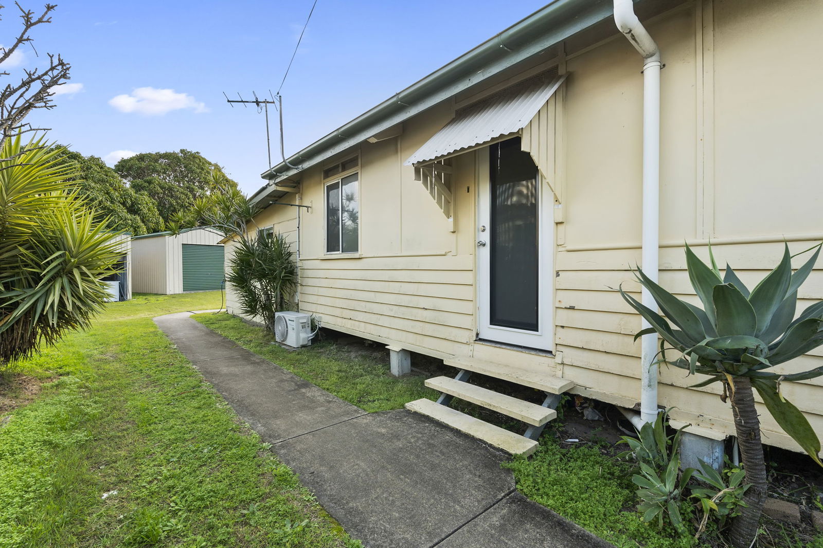 Main listing image for 460a Beaconsfield Terrace, Brighton  QLD  4017
