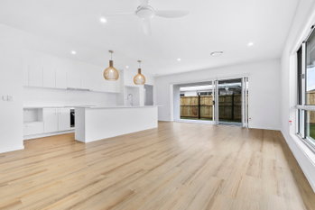 Image 5 for 8 Zeil Cres, Banya  QLD  4551