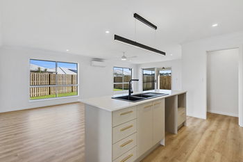 Image 3 for 12 Zeil Cres, Banya  QLD  4551
