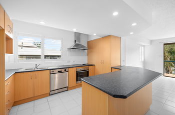 Image 5 for 2/19 Llewellyn St, New Farm  QLD  4005
