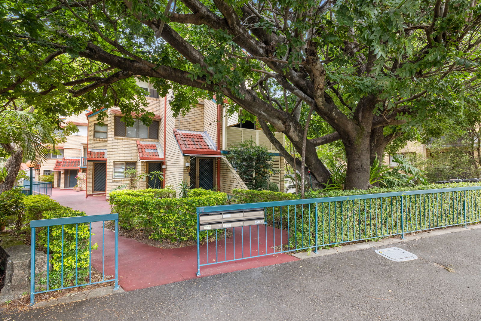 Main listing image for 2/19 Llewellyn St, New Farm  QLD  4005