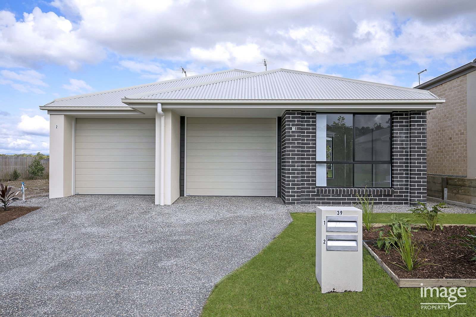 Main listing image for 2/39 Anne St, Park Ridge  QLD  4125