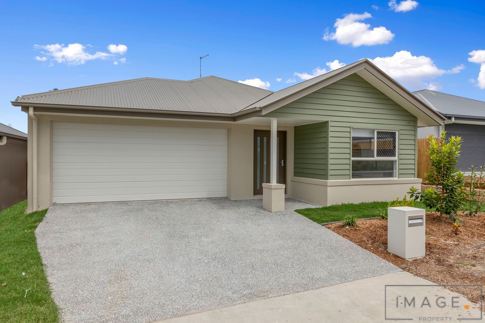 Main listing image for 23 Oxford Drive, Flagstone  QLD  4280