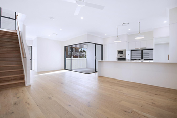 Image 3 for 4/80 Kirkland Ave, Coorparoo  QLD  4151