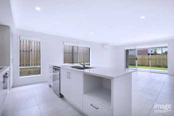 Image 4 for 5 Emma St, Bracken Ridge  QLD  4017