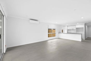 Image 6 for 5 Idalia Pl, Redbank Plains  QLD  4301