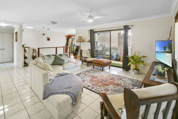 Image 3 for 2/17 Oloway Cres, Alexandra Headland  QLD  4572