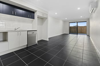Image 6 for 2/15 Palmview St, Ripley  QLD  4306
