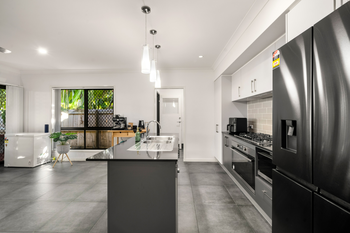Image 5 for 17 Rani St, Newport  QLD  4020