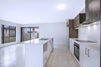 Image 4 for 202 Spinnaker Blvd, Newport  QLD  4020