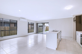 Image 3 for 202 Spinnaker Blvd, Newport  QLD  4020