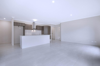 Image 5 for 202 Spinnaker Blvd, Newport  QLD  4020