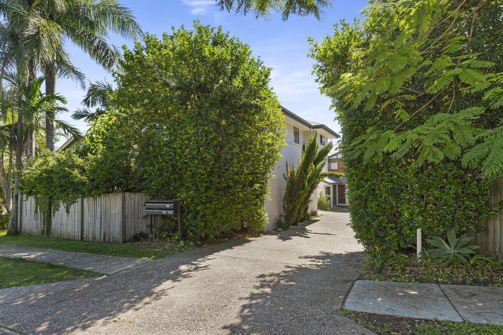 Main listing image for 2/15 Grosvenor St, Yeerongpilly  QLD  4105