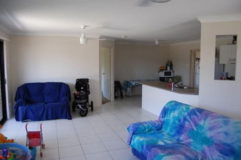Image 3 for 10 Demmers Ct, Goodna  QLD  4300