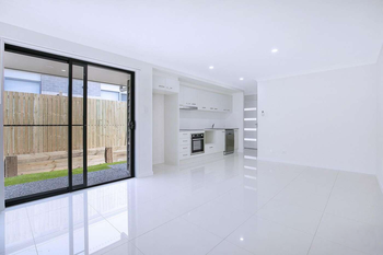 Image 4 for 2/14 Ludwig St, Leichhardt  QLD  4305