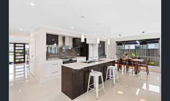 Image 3 for 28 Sandstone Way, Little Mountain  QLD  4551