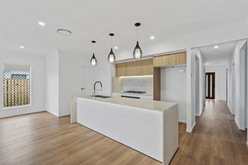 Image 3 for 111 Edinburgh Cres, Gleneagle  QLD  4285