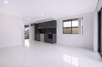 Image 6 for 2/49 Booth St, Redbank  QLD  4301