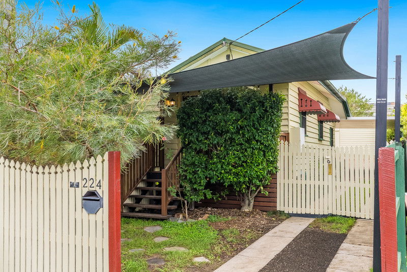 Main listing image for 224 Scarborough Rd, Scarborough  QLD  4020