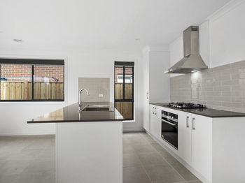 Image 5 for 11 Dingo Rd, Beveridge  VIC  3753