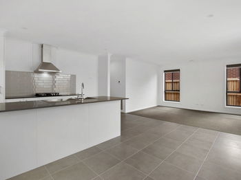 Image 3 for 11 Dingo Rd, Beveridge  VIC  3753