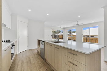 Image 4 for 37 Scenic Drive, Southside  QLD  4570