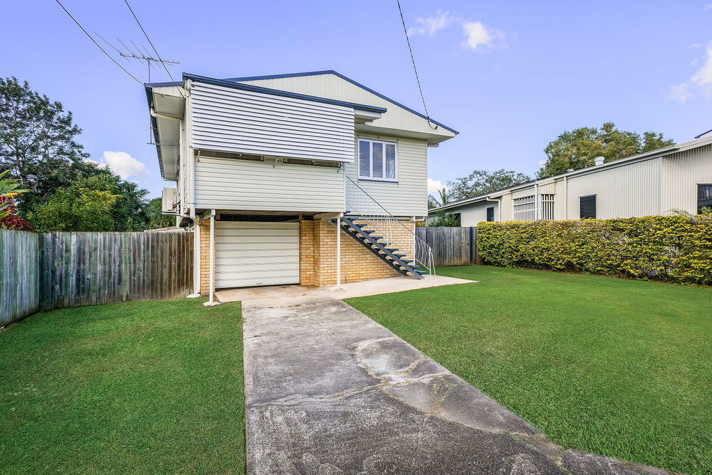 Main listing image for 28 Coward St, Deagon  QLD  4017