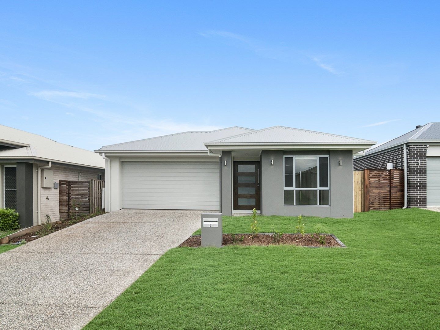 Main listing image for 5 Springwater St, Thornlands  QLD  4164