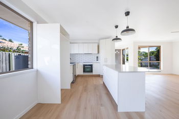 Image 3 for 6 Greygum Ct, Rothwell  QLD  4022