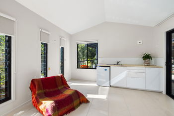 Image 4 for 2 Kaira Ln, Currumbin Valley  QLD  4223