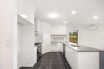 Image 3 for 8 Sunbird Lane, Peregian Springs  QLD  4573