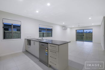 Image 4 for 17 Jive Way, Ripley  QLD  4306