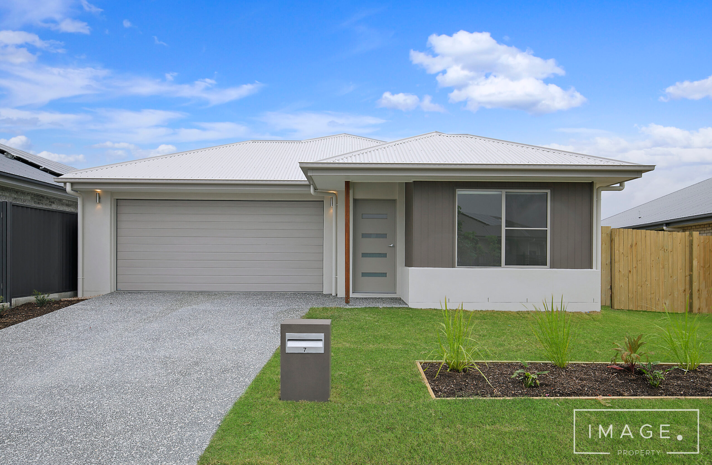 Main listing image for 7 Moonie Cres, Jimboomba  QLD  4280