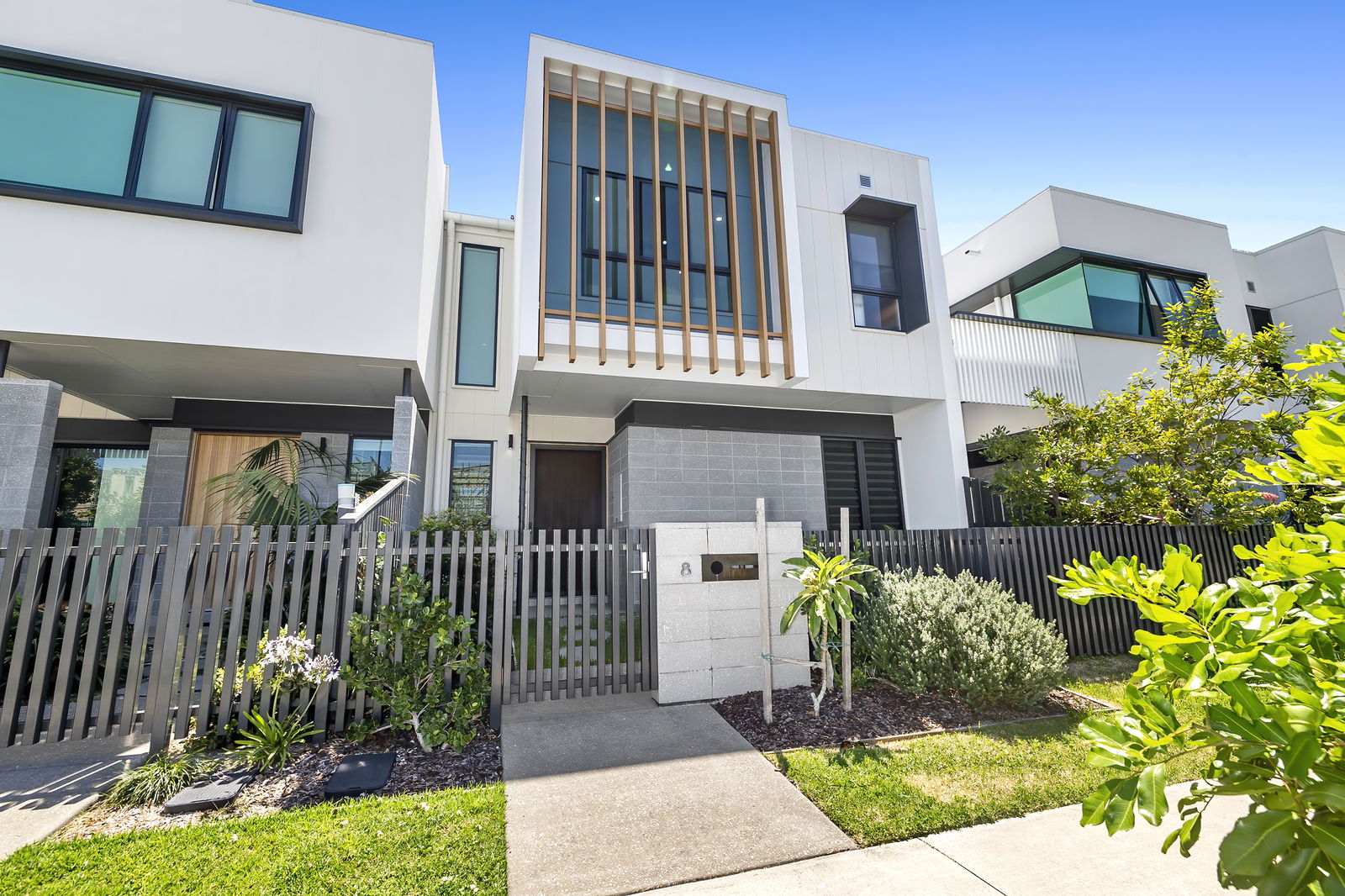 Main listing image for 8 Quiver Street, Bokarina  QLD  4575