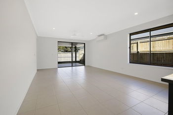 Image 3 for 86 Chambers Ridge Boulevard, Park Ridge  QLD  4125