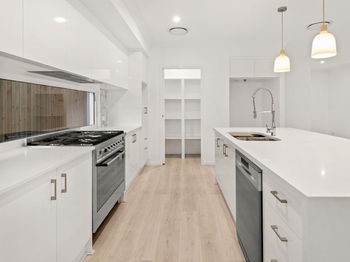 Image 5 for 32 Fisher St, Manly  QLD  4179