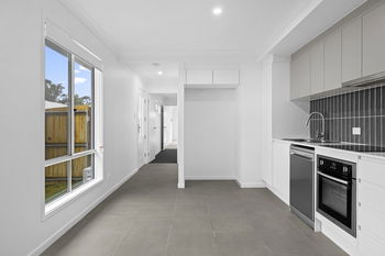 Image 6 for B/10 Alder St, Bellbird Park  QLD  4300