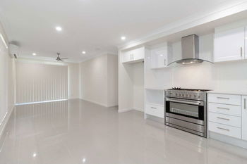 Image 3 for 9B Olaf Loop, Park Ridge  QLD  4125