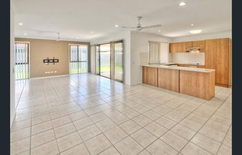 Image 4 for 5 Pebbles Ct, Berrinba  QLD  4117