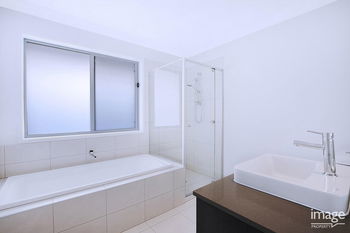 Image 4 for 60 Chambers Ridge Blvd, Park Ridge  QLD  4125