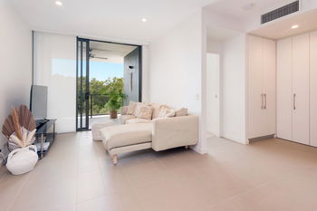 Image 5 for 4310/18 Parkside Cir, Hamilton  QLD  4007
