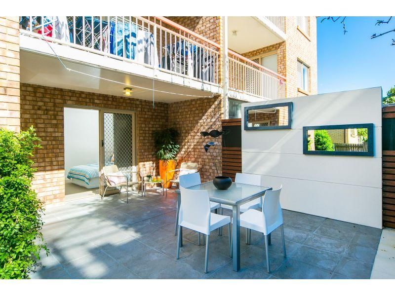 Main listing image for 2/20 Isedale Street, Wooloowin  QLD  4030