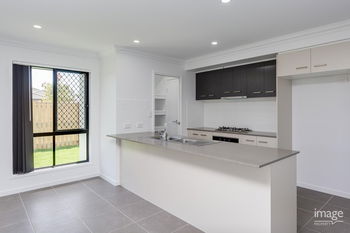 Image 5 for 28 Skelbrook Road, Park Ridge  QLD  4125
